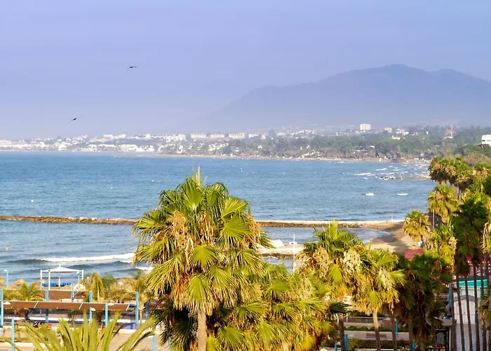 Banus - Marysol Seaside Flat C アパート マルベーリャ